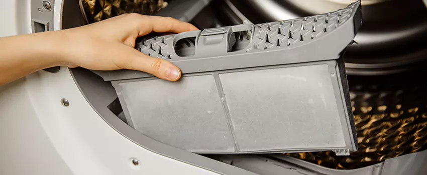 Signs Of A Clogged Dryer Lint Trap in Gastonia, North Carolina